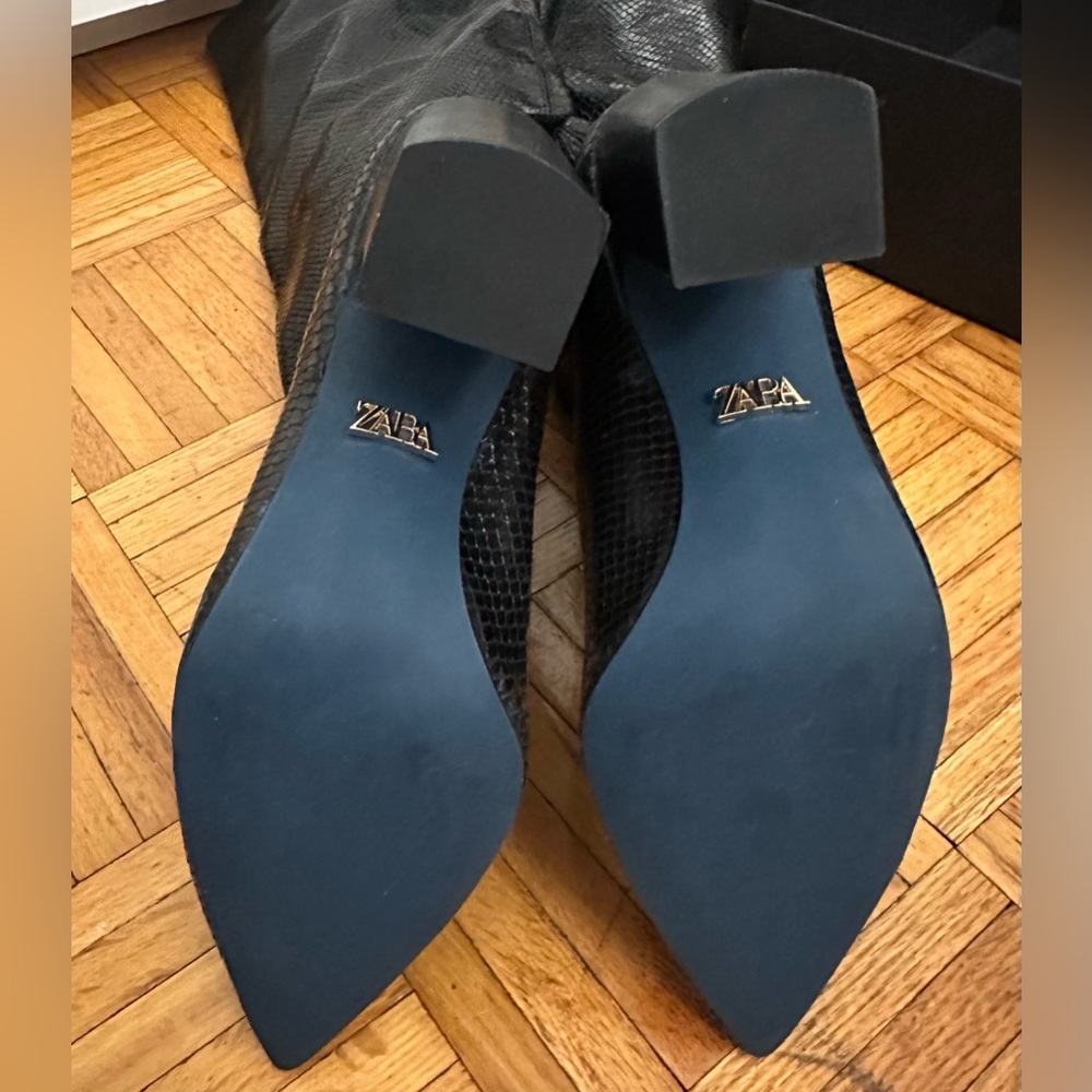 Zara Black Textured Knee-High Block Heel Boots - Picture 9 of 16